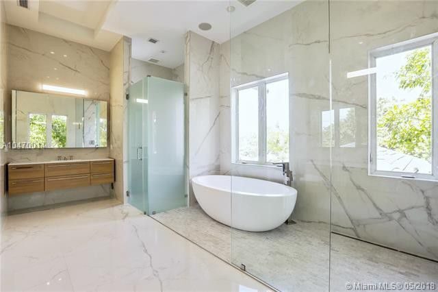 Freestanding tub in the primary bath