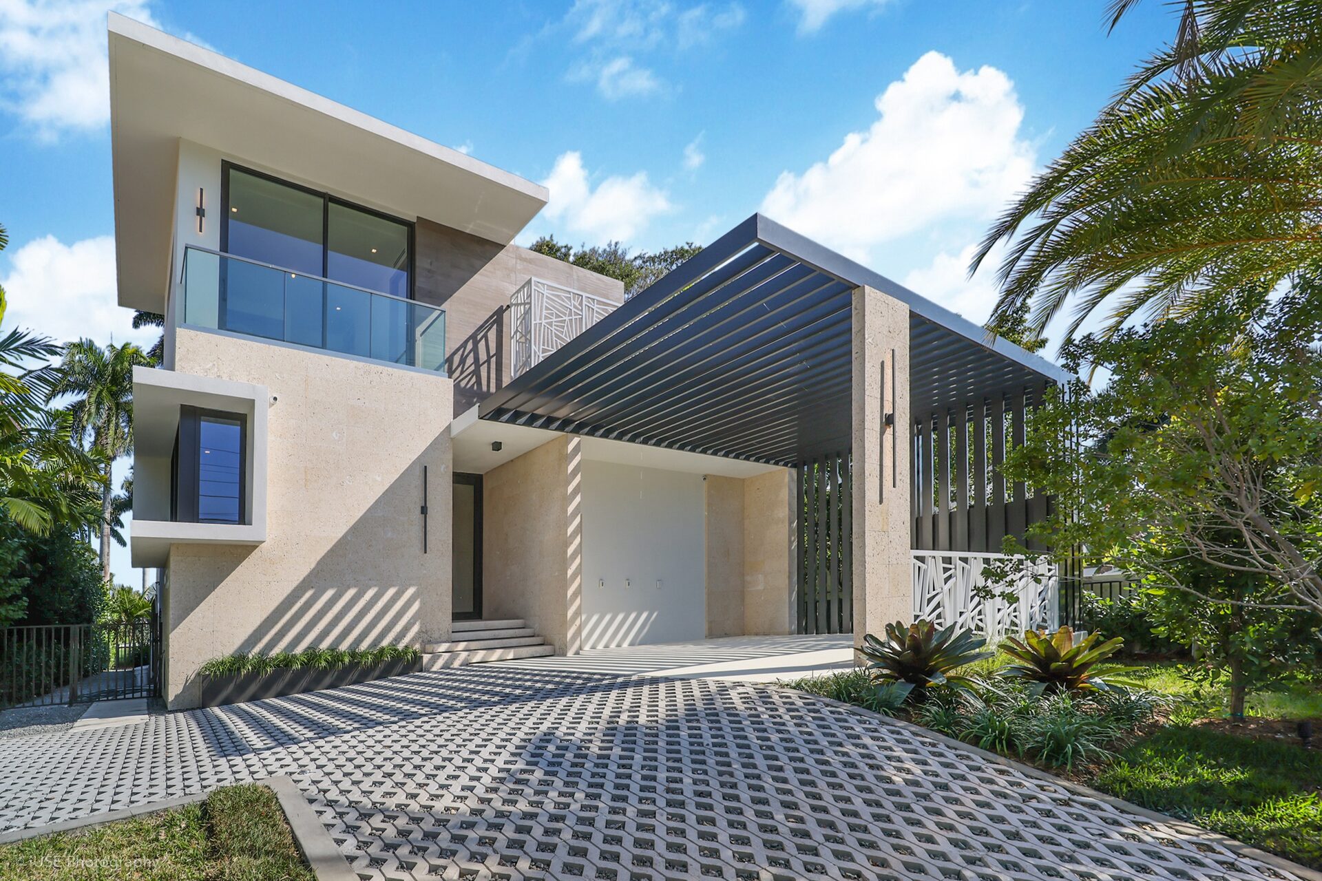 5825 Alton Road