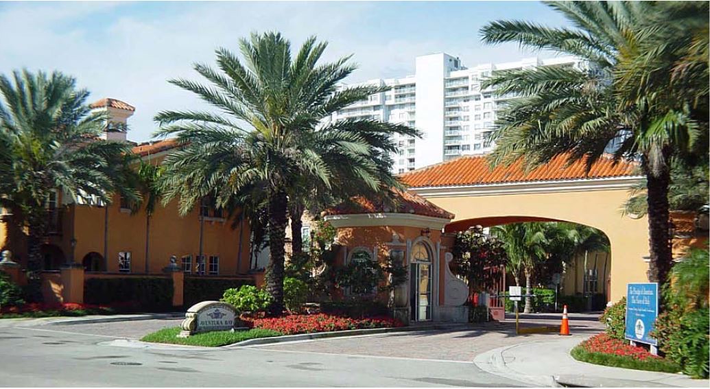 Aventura Bay
